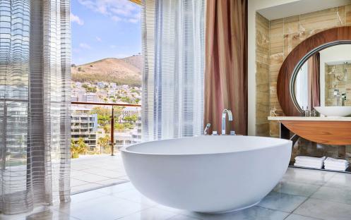 One and Only Cape Town - Presidential Suite  Bathroom